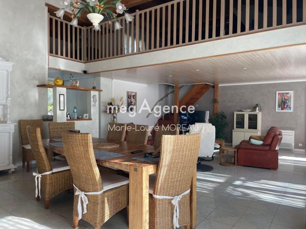 Maison à SAINT-PIERRE-D'OLERON, 17310 - 6 pièces 213m²