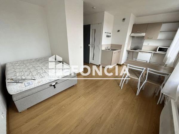 Location Studio 20.94 m² - 1 RUE DE BRUXELLES 2 RUE DE BU Elancourt 78990