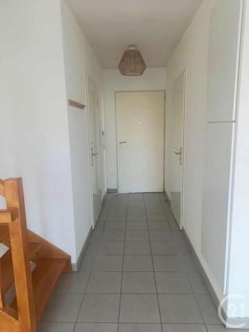 Maison à vendre  3 pièces - 74,70 m 2   CHANTELOUP LES VIGNES  - 78