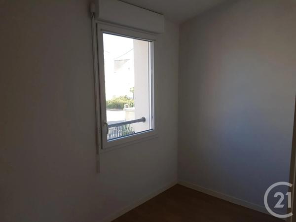 Maison à vendre  3 pièces - 74,70 m 2   CHANTELOUP LES VIGNES  - 78