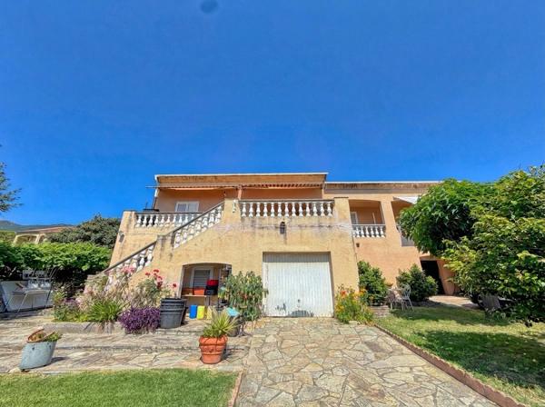 Maison mitoyenne Furiani 4 pièces 94 m2 - terrain 729 m2 - garage 130 m2