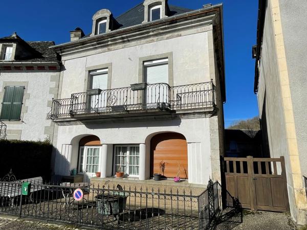 MAISON DE CARACTERE A ANTIGNAC Antignac (15240)