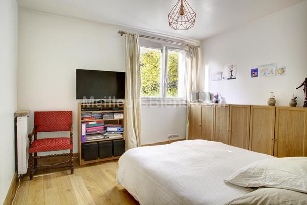 Appartement 5 pièces refait à neuf au calme avec balcon et vue