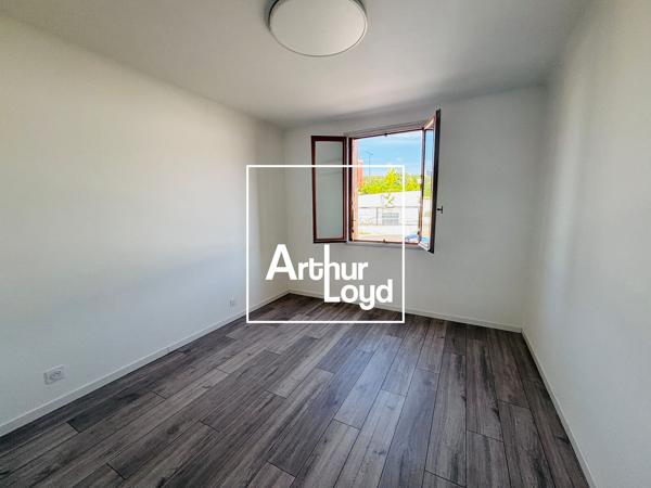 Bureaux à louer avec terrasse privative et parking à Nîmes Carémeau