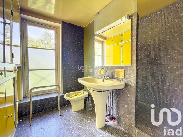 Maison 9 pièces de 233 m² à Dourdan (91410)