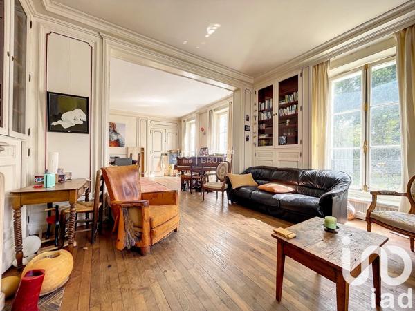 Maison 9 pièces de 233 m² à Dourdan (91410)