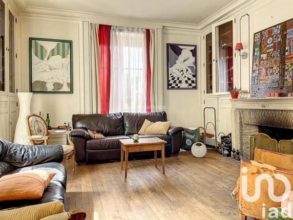 Maison 9 pièces de 233 m² à Dourdan (91410)