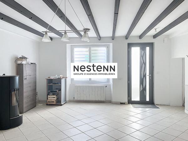 Maison 3 chambres, en pierre, bourg de Saint-Lyphard