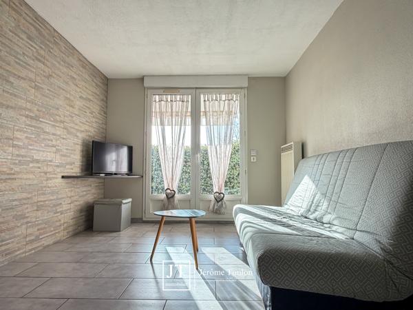 Appartement
                                                                                                                                                                                                                                                                                                                        2 pièce(s)                                                                                                                                                                                                          1 chambre(s)                                                                                                                                                                                                          30  m²