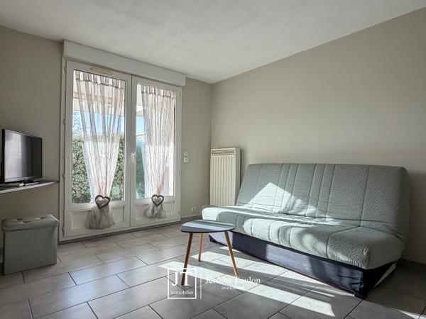 Appartement
                                                                                                                                                                                                                                                                                                                        2 pièce(s)                                                                                                                                                                                                          1 chambre(s)                                                                                                                                                                                                          30  m²