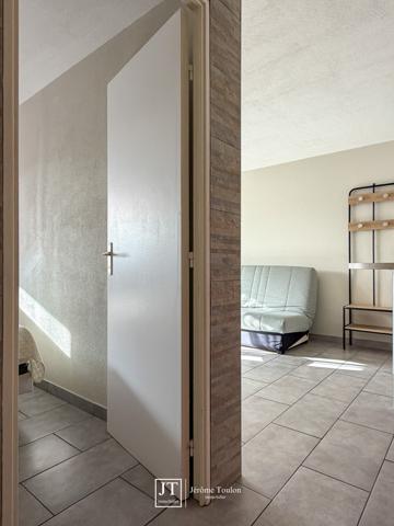 Appartement
                                                                                                                                                                                                                                                                                                                        2 pièce(s)                                                                                                                                                                                                          1 chambre(s)                                                                                                                                                                                                          30  m²