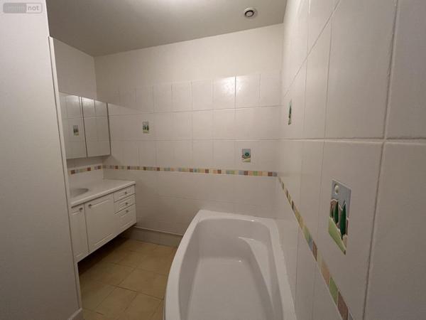 Appartement à louer à Beaune en Côte-d'Or (21200), ref : LA2147-21074