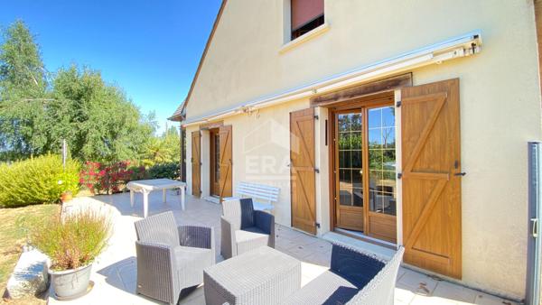 Maison familiale avec vie de plain-pied sur plus de 2 360 m² de terrain ? Laval