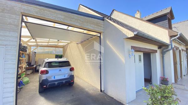 Maison familiale avec vie de plain-pied sur plus de 2 360 m² de terrain ? Laval