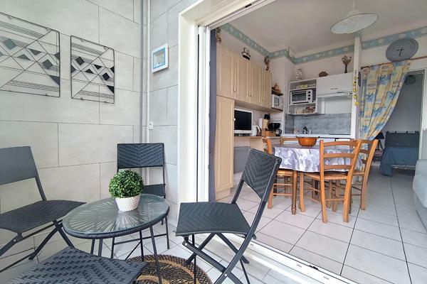 Appartement (T1 bis) 25 m2 Les Sables d'Olonne A LOUER EN MEUBLEE A L ANNEE