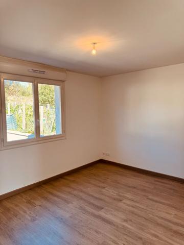 Maison Chatillon Sur Thouet 6 pièce(s) 137 m2