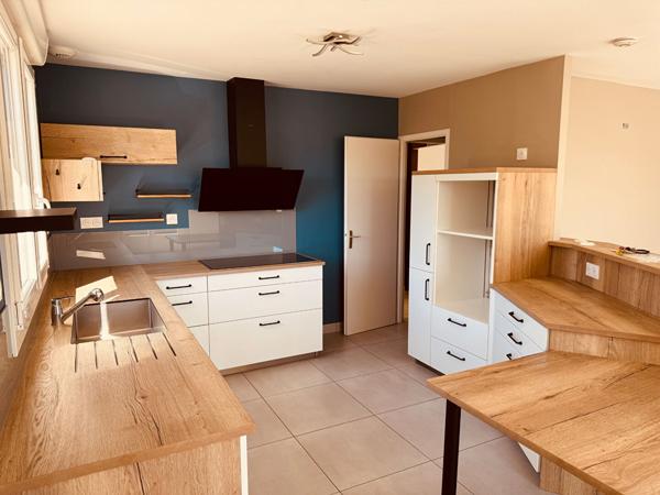 Maison Chatillon Sur Thouet 6 pièce(s) 137 m2