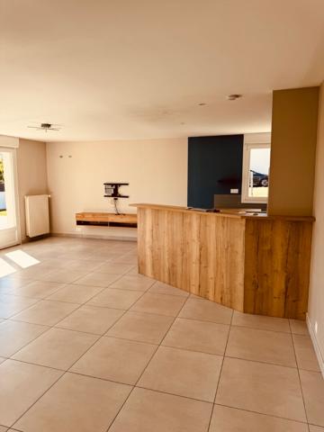 Maison Chatillon Sur Thouet 6 pièce(s) 137 m2