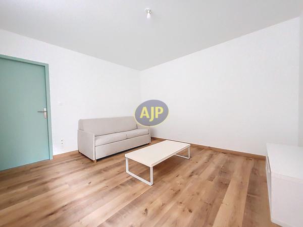 Appartement à vendre Paimboeuf - 2 pièces, 42m² avec 1 chambre(s) à 129 180€ - AJP Immobilier Pornic