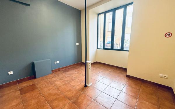 Maison à vendre    6 pièces •  Saint-Macaire