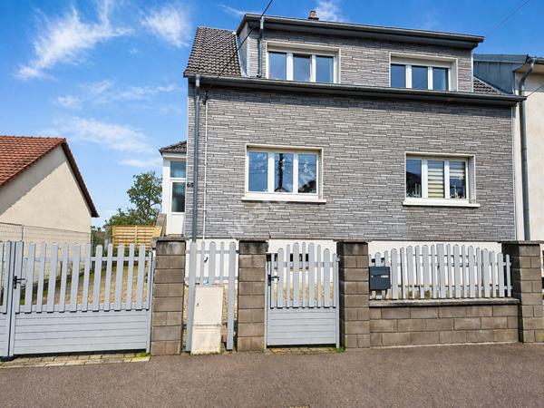 Maison Forbach - 3 Chambres - 137 m2 - Rue calme - proche commodités - Terrain 6,01 ares