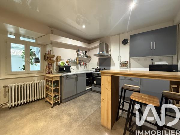 Maison à vendre 6 pièces 137 m² Châteauneuf-la-Forêt
