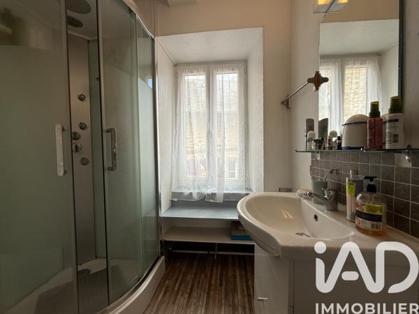 Maison à vendre 6 pièces 137 m² Châteauneuf-la-Forêt