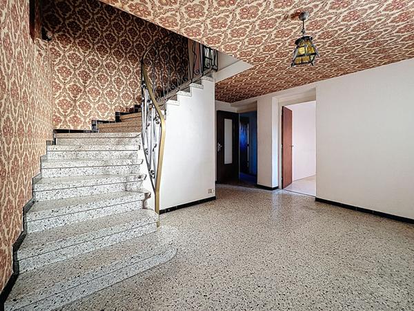 Bourg Les Valence les Chirouzes Maison 4 pièces de 118 m2 avec garage sur un terrain de 217m²