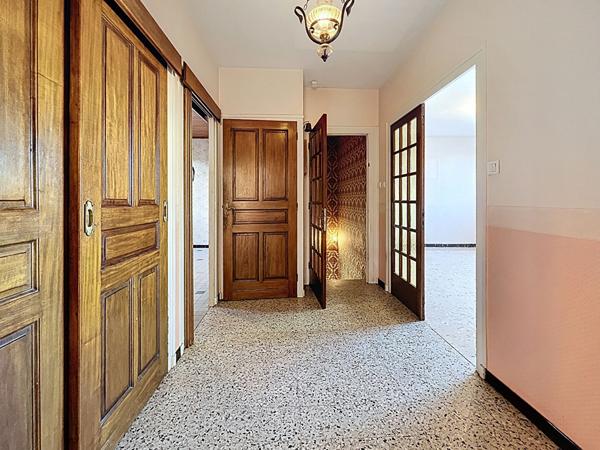 Bourg Les Valence les Chirouzes Maison 4 pièces de 118 m2 avec garage sur un terrain de 217m²