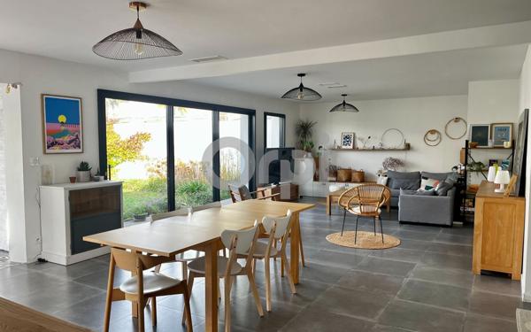 Maison à vendre    5 pièces • 165 m2 Saint-Xandre