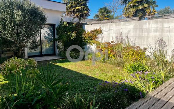 Maison à vendre    5 pièces • 165 m2 Saint-Xandre