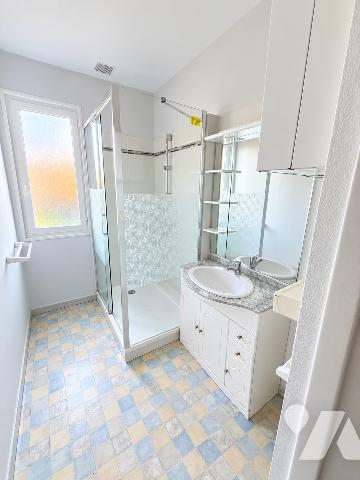 Maison familiale avec 3 chambres et sous-sol complet