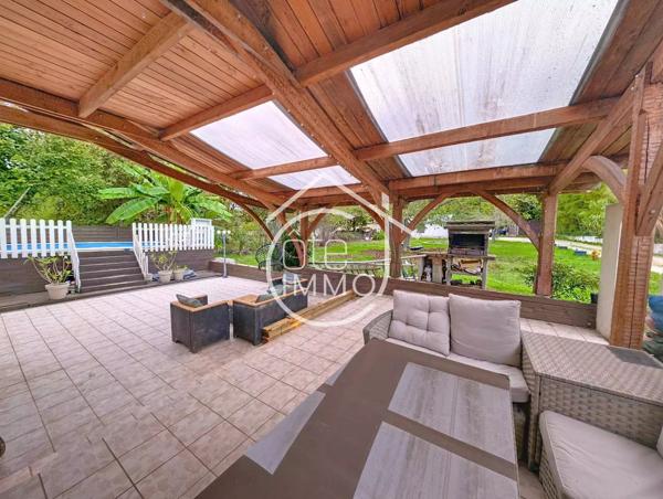PRIGONRIEUX : Maison familiale rénovée de 135m² avec dépendance et jardin