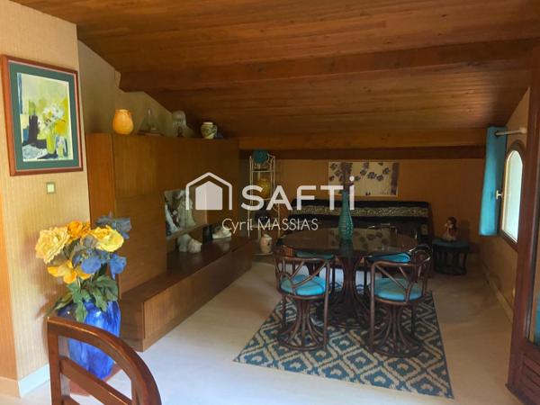 Maison traditionnelle avec grand jardin