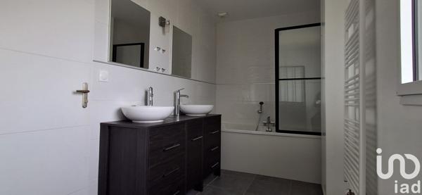 Maison à vendre 4 pièces 100 m² Vivaise