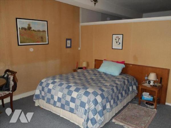 CLUGNAT (23) CREUSE,  A vendre charmante maison en pierres de 107 m² hab. comprenant au rez de ...