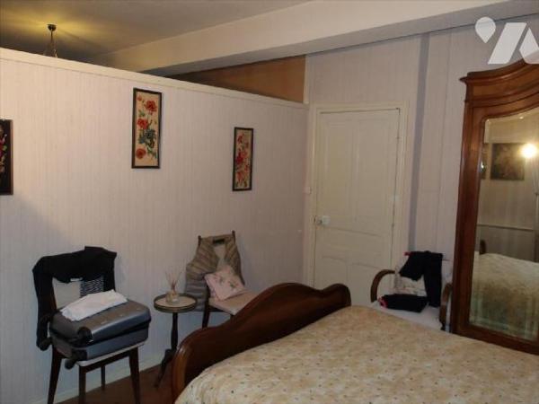 CLUGNAT (23) CREUSE,  A vendre charmante maison en pierres de 107 m² hab. comprenant au rez de ...