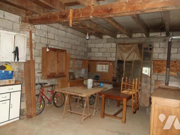 CLUGNAT (23) CREUSE,  A vendre charmante maison en pierres de 107 m² hab. comprenant au rez de ...