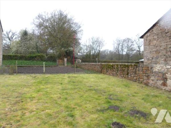 CLUGNAT (23) CREUSE,  A vendre charmante maison en pierres de 107 m² hab. comprenant au rez de ...