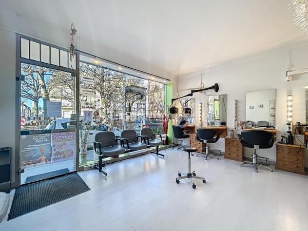 Local d activites de 50 m²