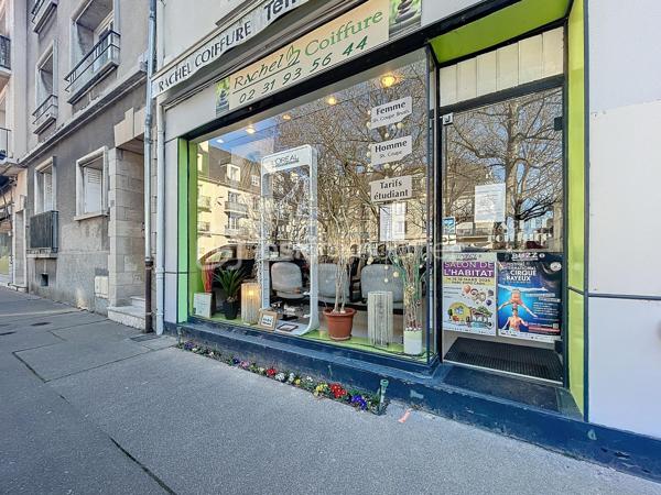 Local d activites de 50 m²