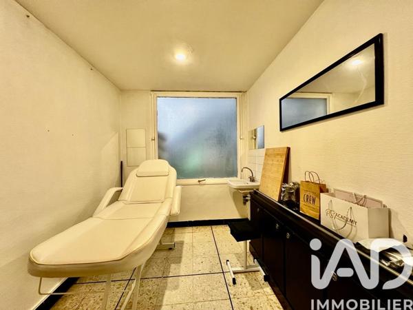 Esthétique, Coiffure​ à vendre 75 m² Paray-Vieille-Poste
