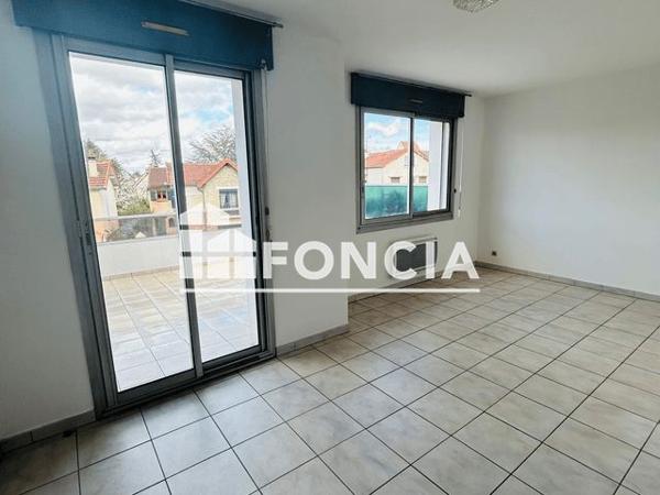 Location Studio 27.4 m² - 21 RUE DE BOISSY Quincy Sous Senart 91480