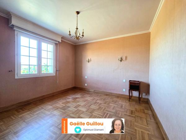 SAINT POL DE LEON : Maison de caractère de 7 pièces sur un terrain de 3300m²