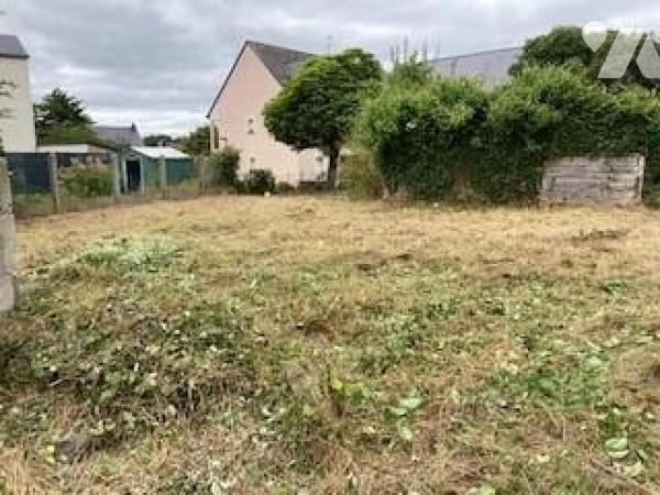 15 mn de Rennes, BEDEE,    Centre, proche commerces services de proximité, hors lortissement,  ...