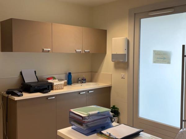 Bureaux professionnels de 58m² à louer TARBES (65) - Accessibilité PMR - Parking