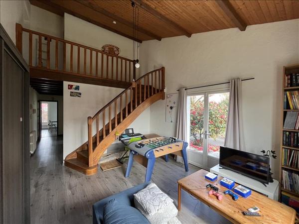 Maison à vendre |  Martignas-sur-Jalle |  8 pièces | 185 m²