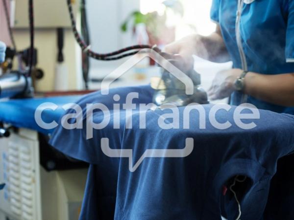 DOLUS D'OLERON (17), en emplacement N°1, A Vendre le Fonds de commerce d'une laverie - blanchisserie - repassage