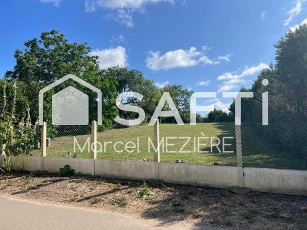Magnifique terrain proche de SENS sans vis à vis , quartier recherché.