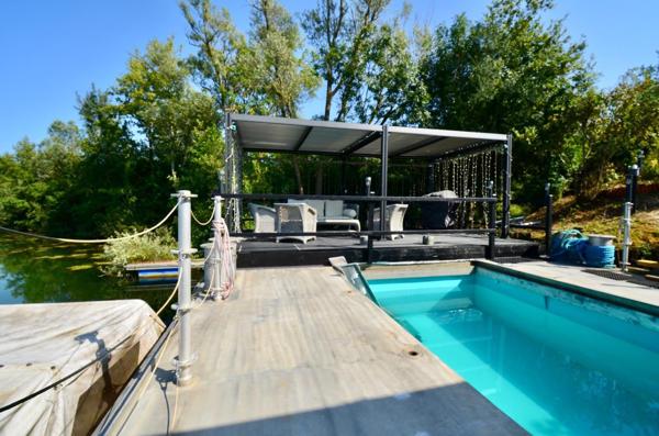 Péniche Bezons 184.6 m2